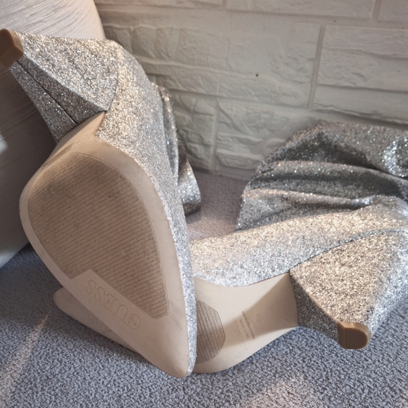 Guess Ankle Boots - Picture 5 of 5